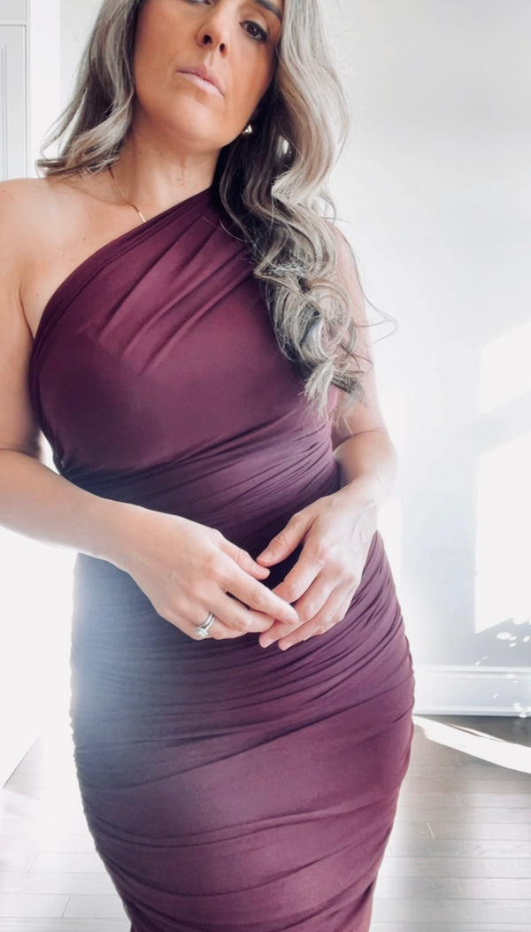 GODDESS - ONE SHOULDER MESH MAXI DRESS