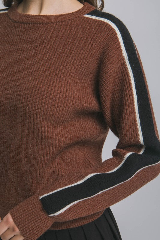 CREW PIPING SWEATER