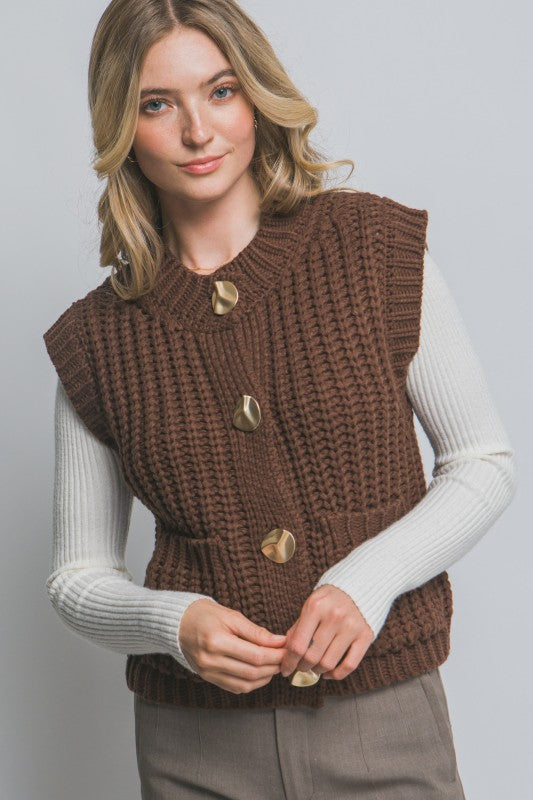 CHUNKY GOLD BUTTON POCKET VEST
