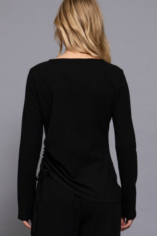 WEEKEND - TEXTURED PULL TOP