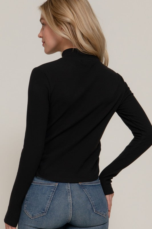 BRUSHED RIBBED TURTLE NECK TOP