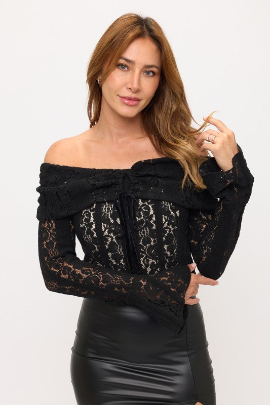 LACE OFF SHOULDER TOP