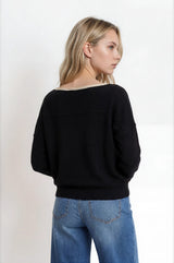 CONTRAST RAW EDGE CREW NECK SWEATER