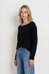 CONTRAST RAW EDGE CREW NECK SWEATER
