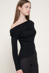 OFF SHOULDER RIBBED SWEATER