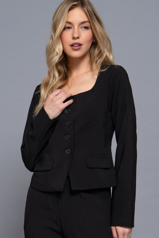 SQUARE NECK SHORT BLAZER