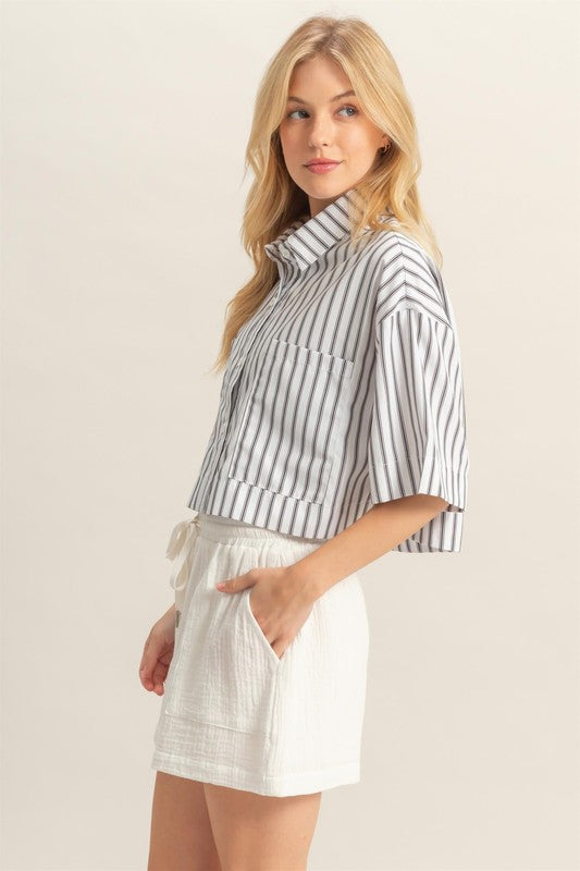 CROP STRIPE POCKET FRONT SHIRT