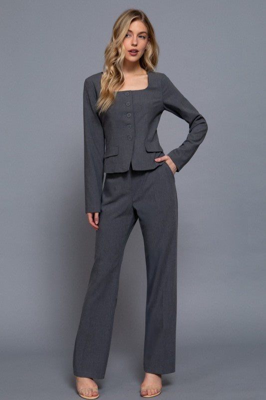 SQUARE NECK SHORT BLAZER