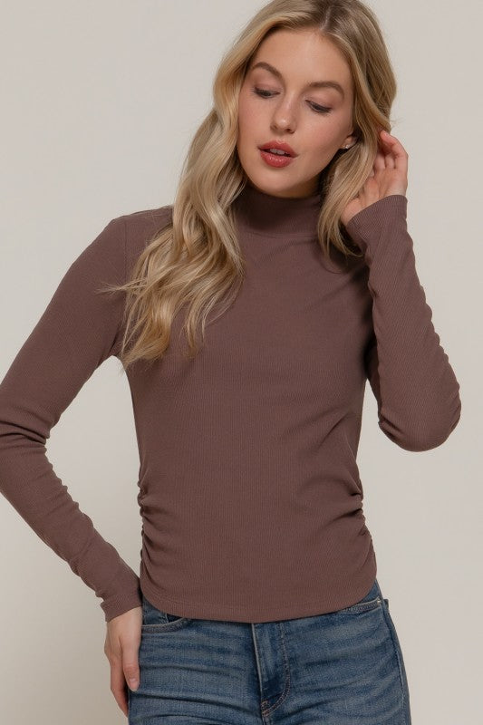 BRUSHED RIBBED TURTLE NECK TOP