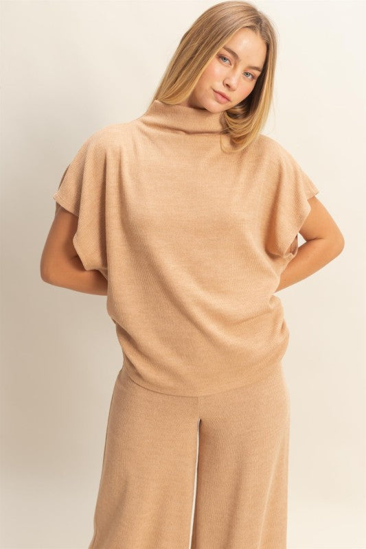 ALIA 2 - MOCK SHORT SLEEVE SWEATER
