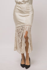 SATIN LACE BOTTOM TRUMPET SKIRT