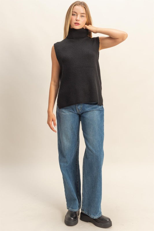 CHUNKY TURTLE NECK SWEATER